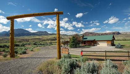 Log Cabin for 4 Guests in Cody (WY), Absaroka Range, Picture 1