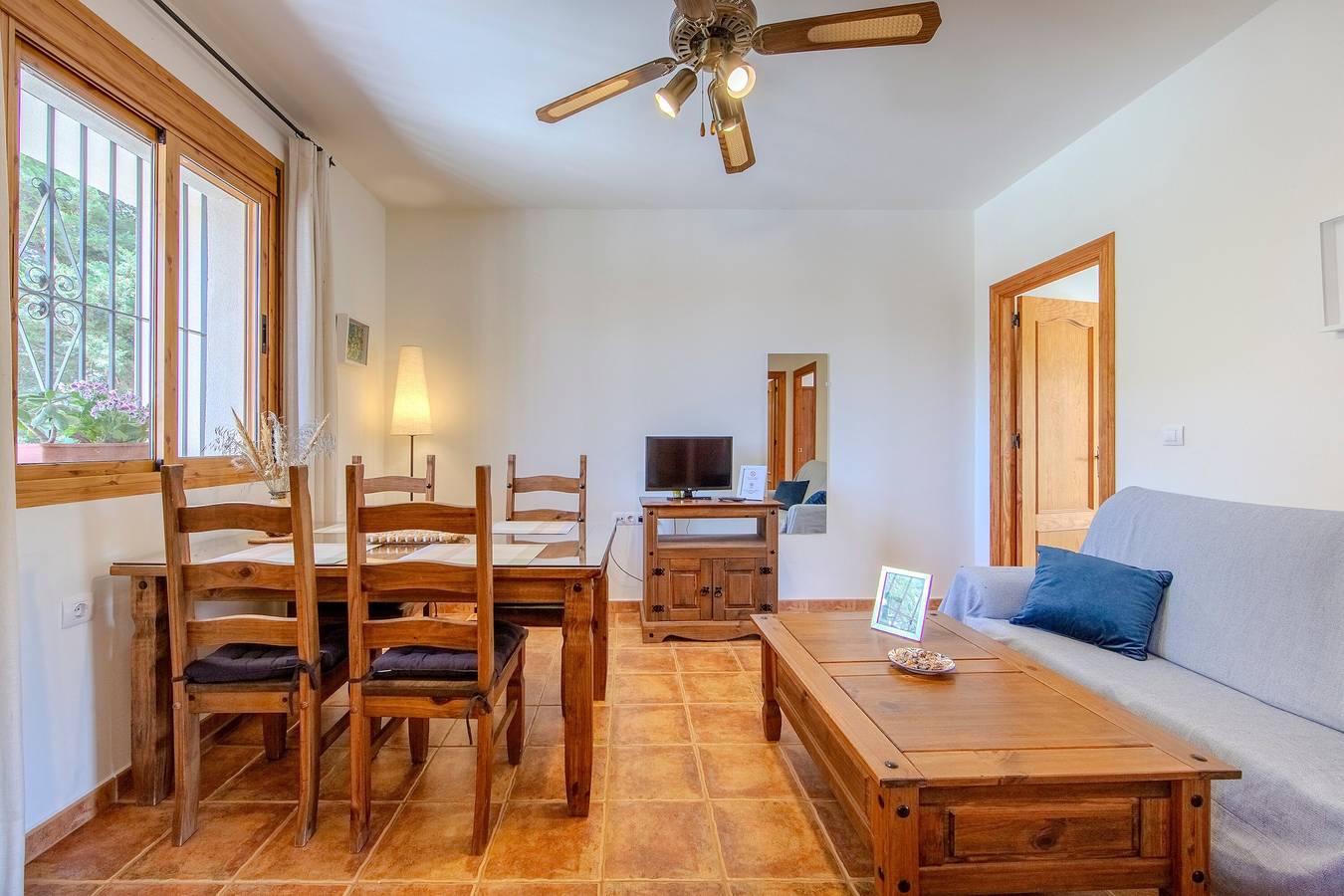 Apartamento entero, Apartamento 'Apartamento Membrillo' con vistas a la montaña, Wi-Fi y aire acondicionado in Vélez-Rubio, Provincia de Almería