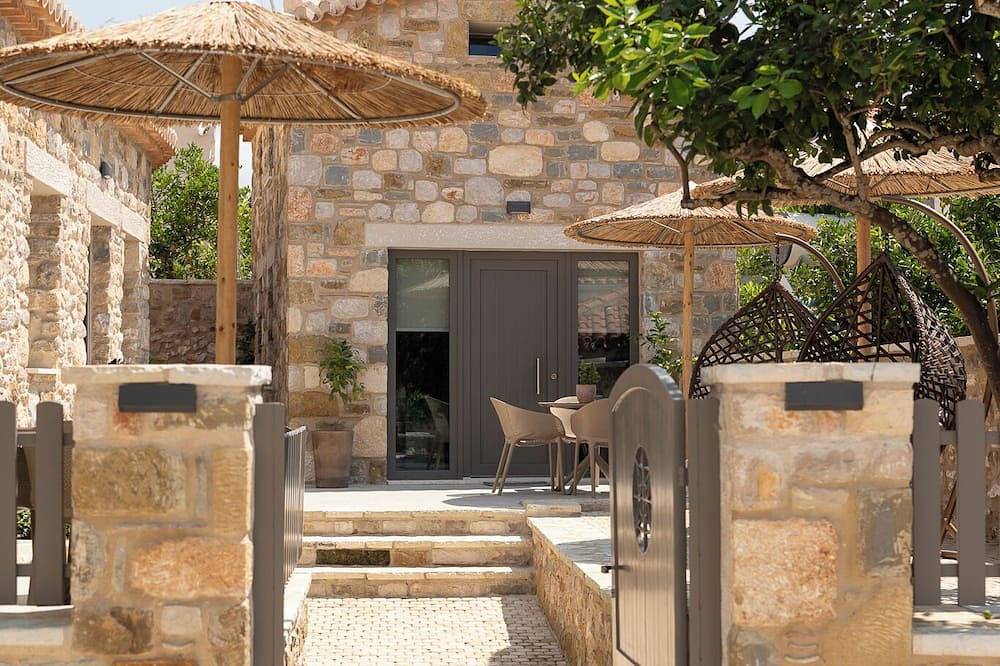 Petra apartments No 3 Methoni Messinias in Methoni, Messenia