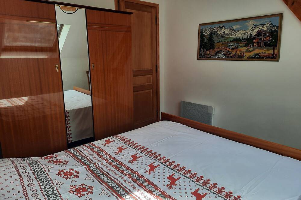 Chalet de charme 3* à 5 mn de Luchon Centre et 15 mn de Peyragudes. Jardin clôt in Benque-Dessous-et-Dessus, Pyrénées