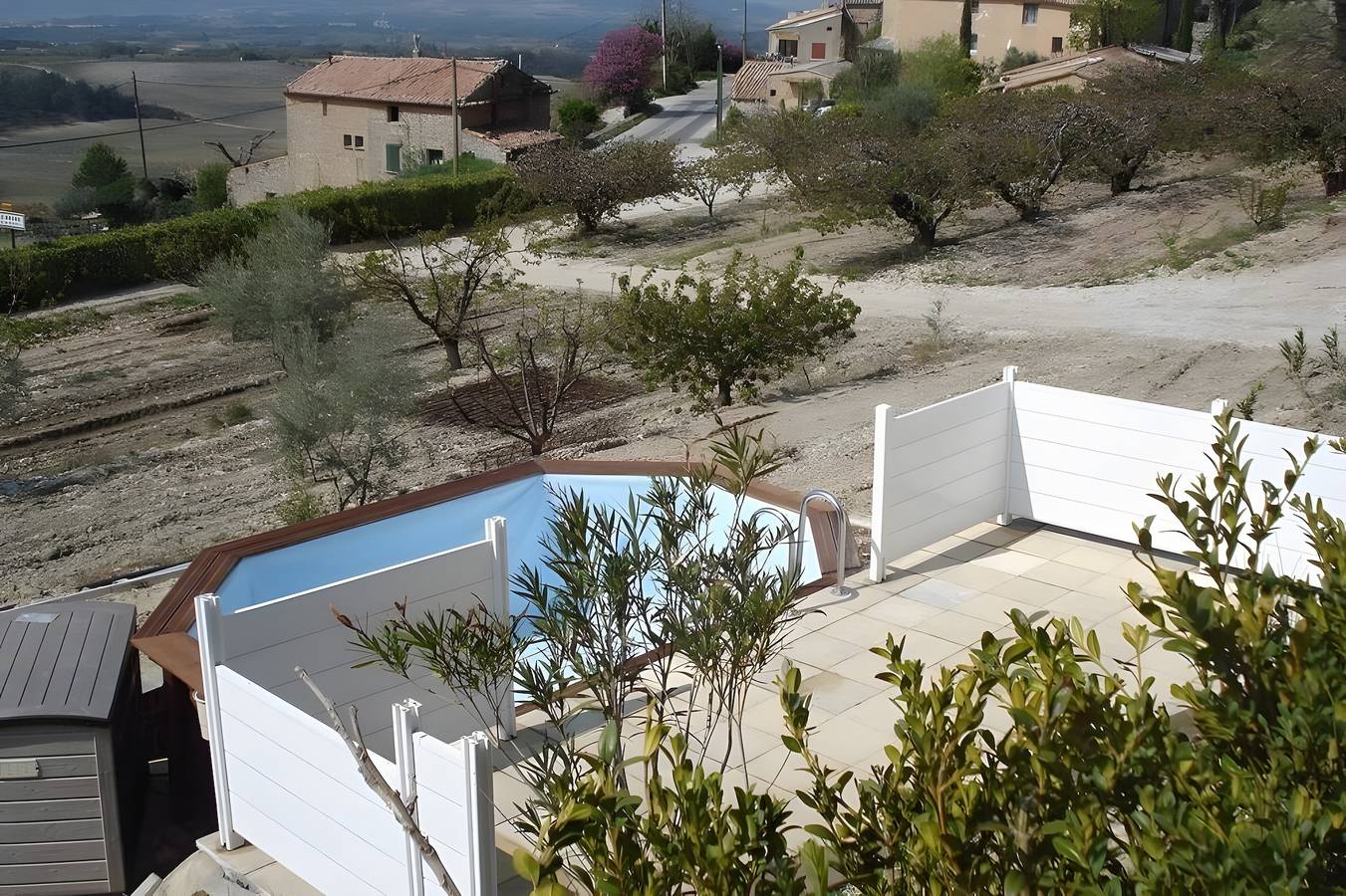 Maison "Les Romarins" avec vue sur les montagnes, piscine privée et Wi-Fi in Bédoin, Parc naturel régional du Mont-Ventoux