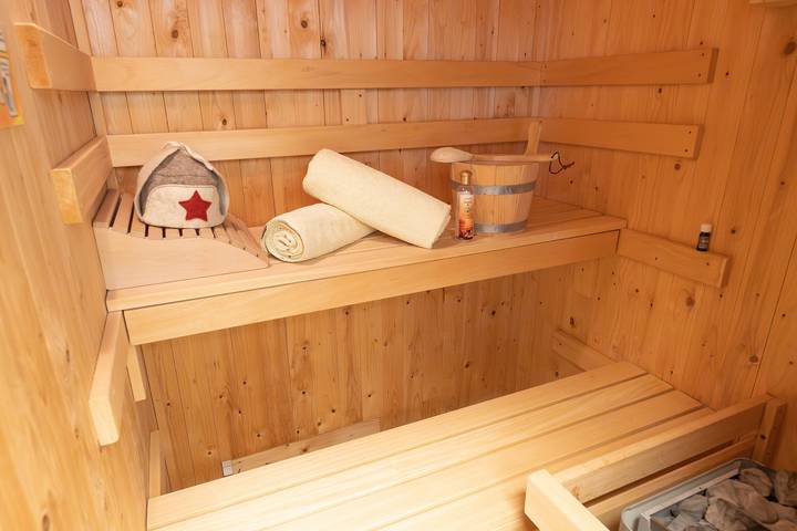 Ferienwohnung am Bodensee – Pool, Sauna ,Kamin,Terrasse in Radolfzell am Bodensee, Untersee