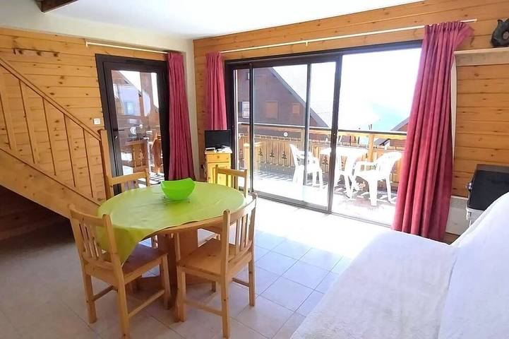 Holiday apartment for 6 people, with pool - 1