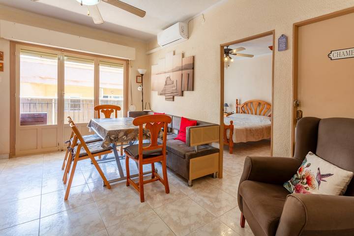 Location de vacances pour 4 personnes, avec balcon, animaux acceptés à Torrevieja