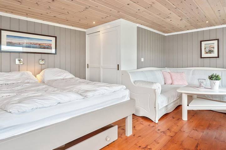 Schönes Haus mit 4 Schlafzimmern in. in Svelvik