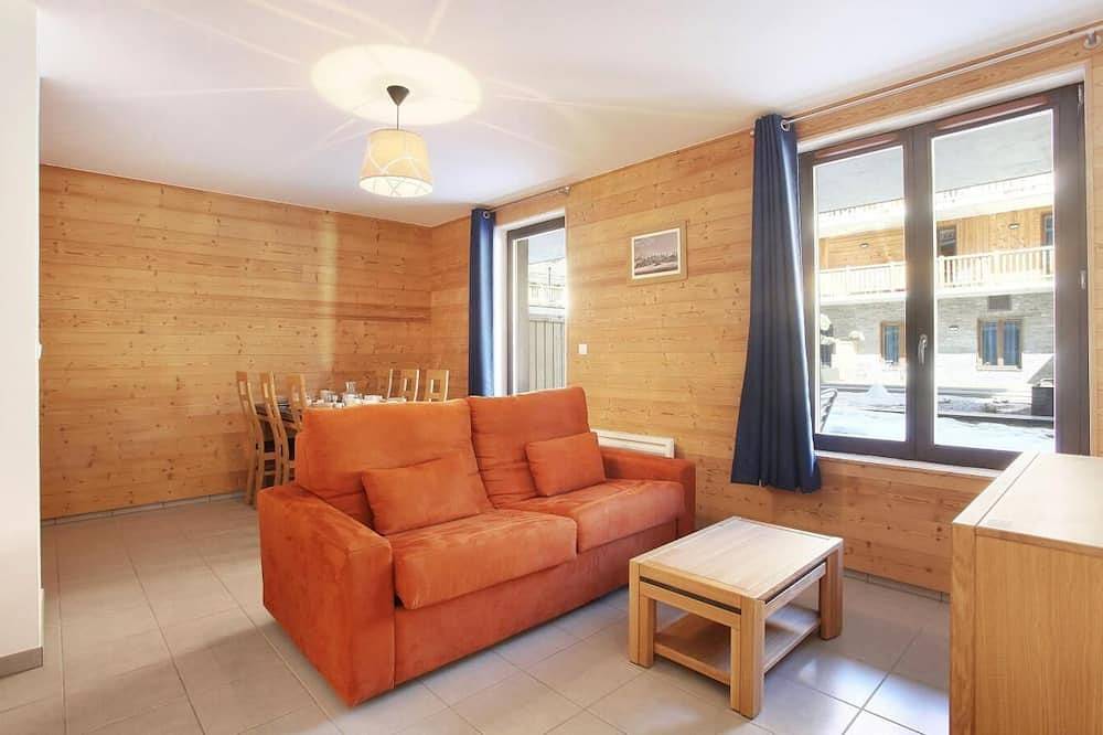 Appartement entier, Wifi, piscine, sauna, hammam, balcon, télévision, casier à ski, 25m², La Clusaz in La Clusaz, Région d'Annecy
