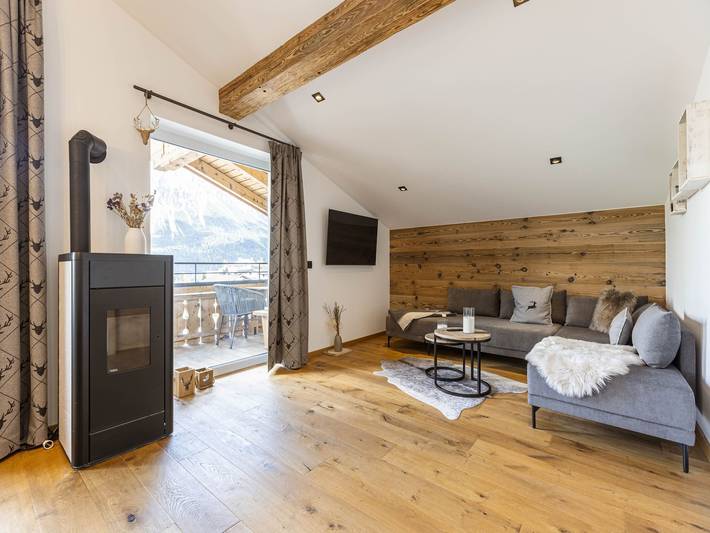 Ferienwohnung für 5 Personen, mit Balkon und Garten sowie Sauna in Lermoos