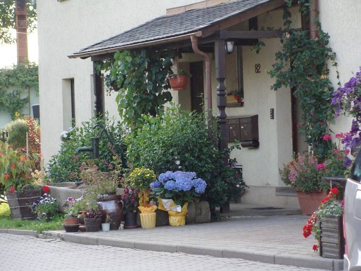 Ferienwohnung für 2 Personen, mit Terrasse und Garten sowie Ausblick in Hinterhermsdorf
