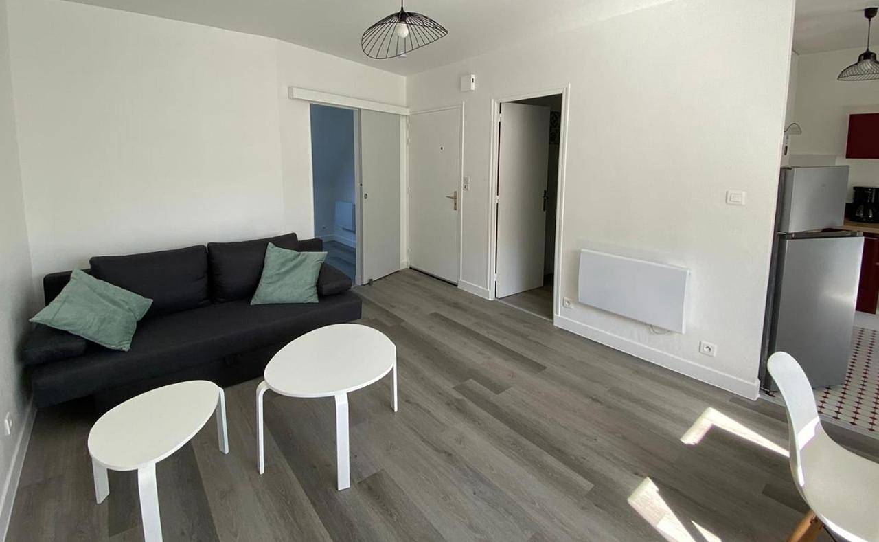 Appartement entier, One-Bedroom Apartment in Landerneau, Région de Brest