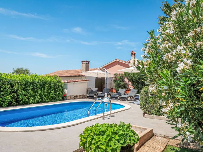 Ferienhaus für 9 Personen, mit Garten und Balkon - 1