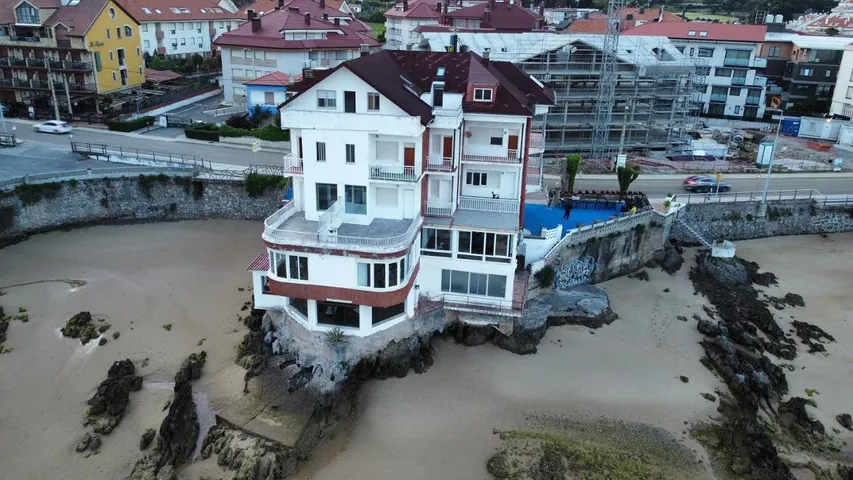 Hotel para 2 personas, con terraza y vistas - 1