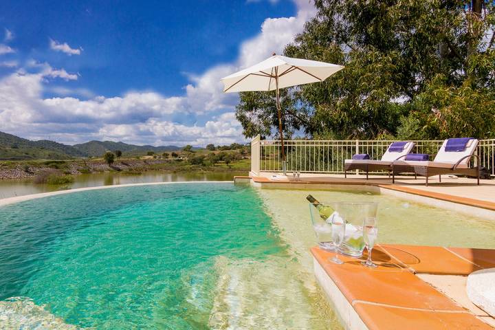 Ferienhaus für 10 Personen, mit Terrasse und Garten sowie Pool in São Bartolomeu de Messines