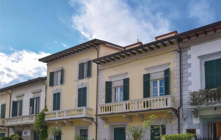 Ferienwohnung für 4 Personen, mit Terrasse in Viareggio