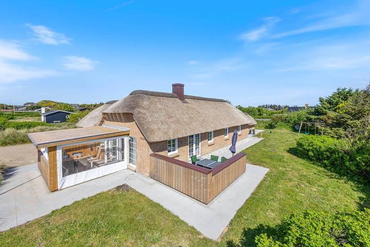 Villa für 6 Personen, mit Whirlpool und Sauna sowie Balkon/Terrasse - 1