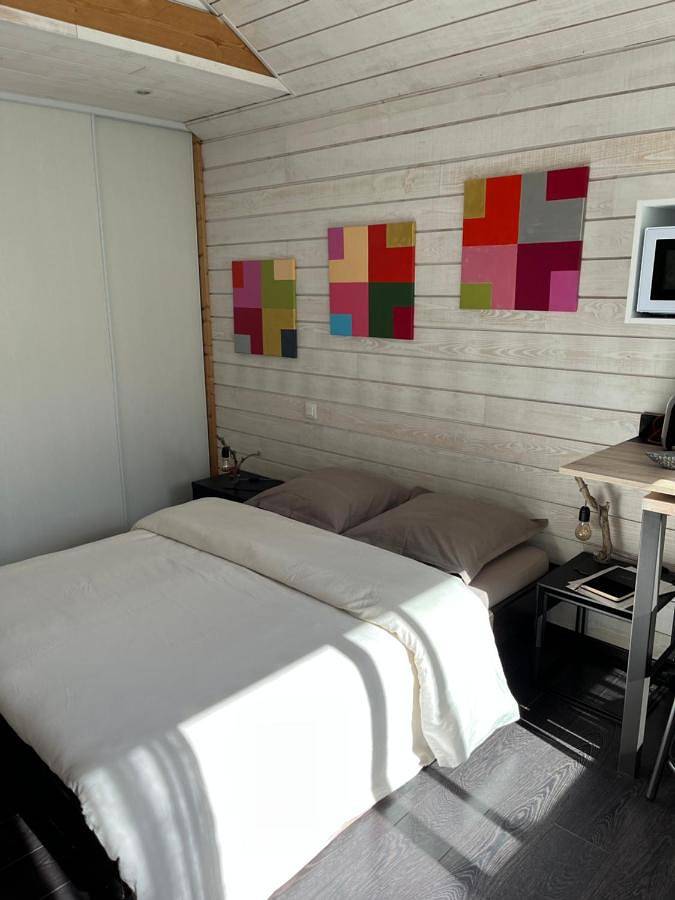 Location de vacances pour 2 personnes, avec vue et terrasse à Plougoumelen - 3