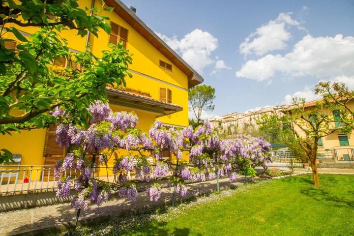 Chambre d’hôte pour 4 personnes, avec jardin ainsi que vue et terrasse, animaux acceptés à Spello - 3