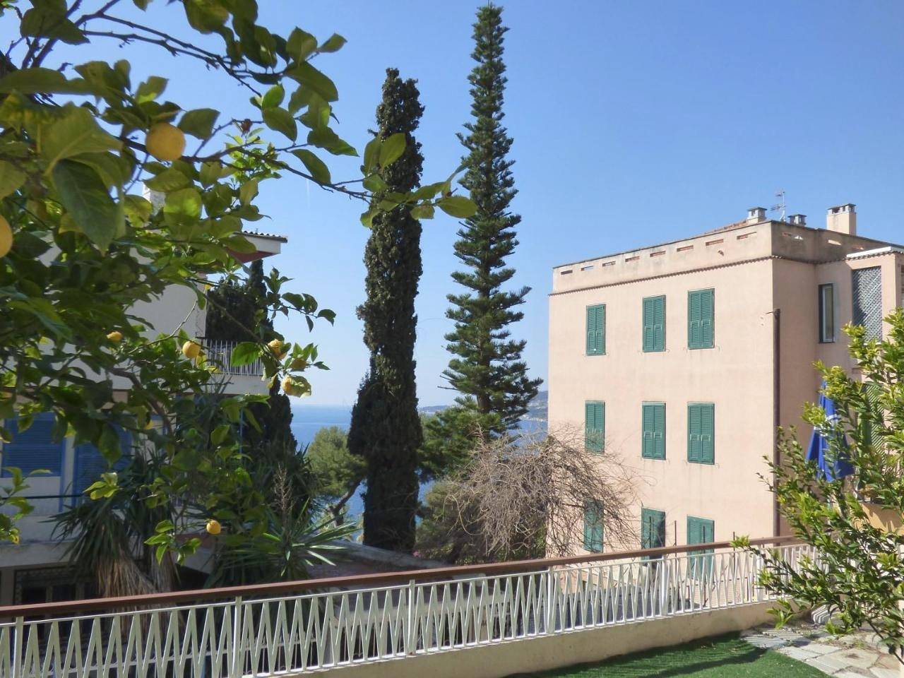 Della Rose in Ospedaletti, Ospedaletti Gemeinde