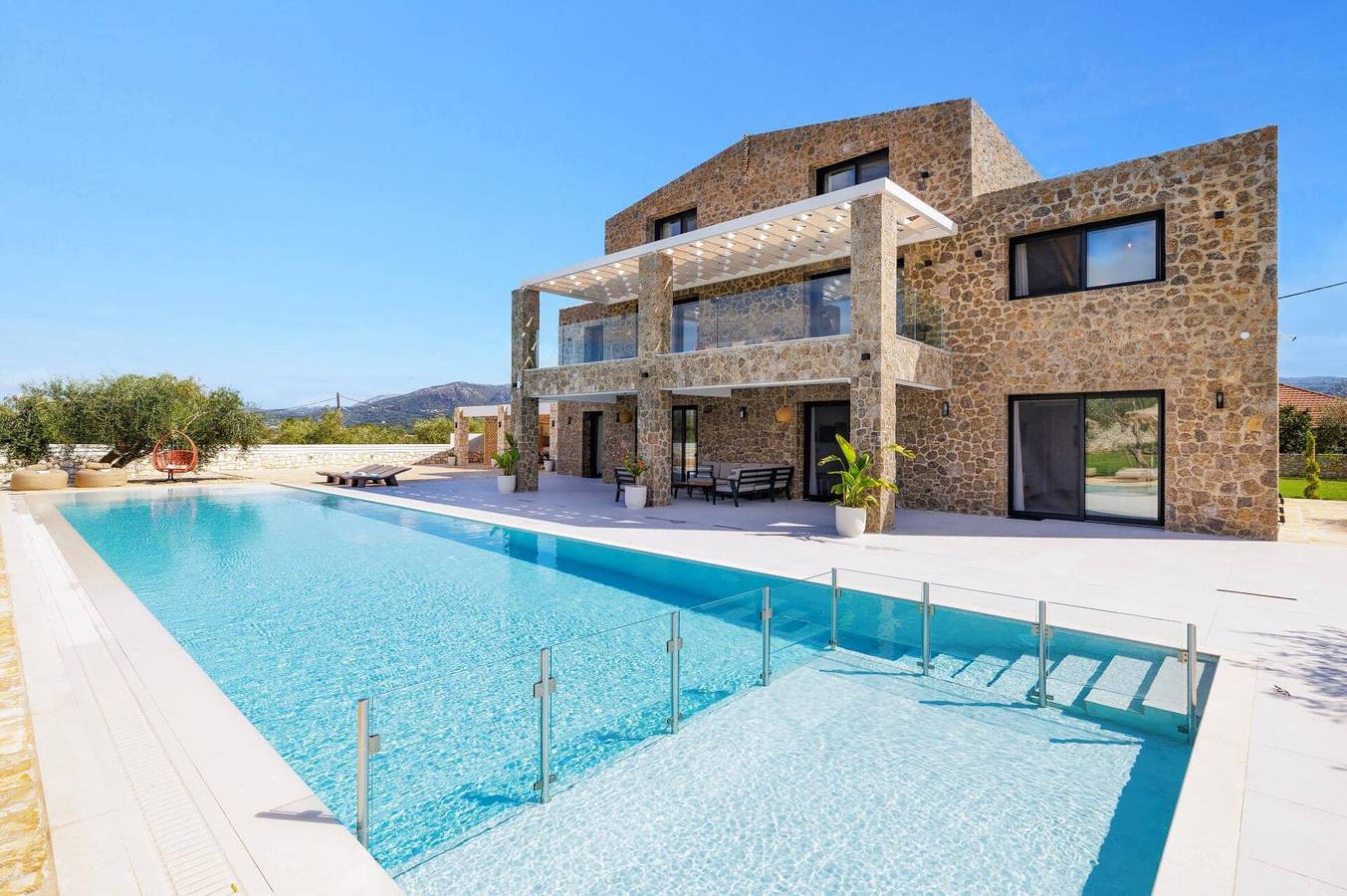 Villa Elaiodendro by Villa Plus in Roda, Korfu