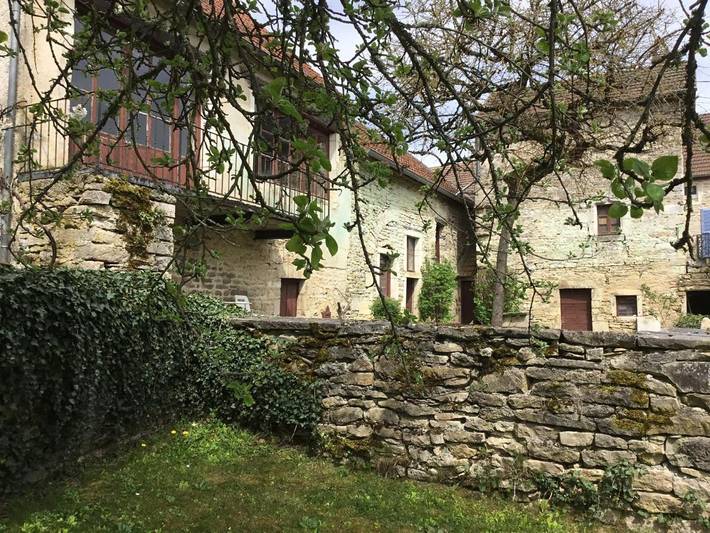 Location de vacances pour 4 personnes, avec jardin et vue, animaux acceptés à Bouilland - 2