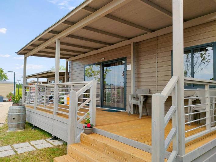 Camping für 6 Personen, mit Garten und Ausblick sowie Pool, mit Haustier in Lazise - 2