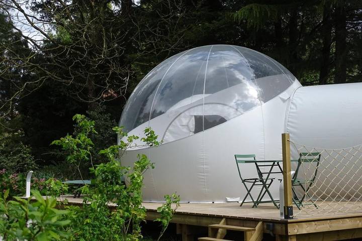 Tente pour 2 personnes, avec Jacuzzi et Terrasse ainsi que Jardin et Vue