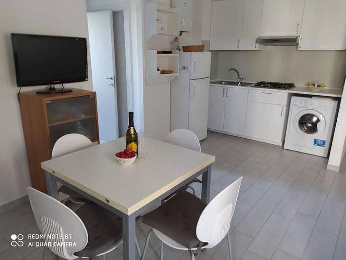 Appartamento per 4 persone, con Balcone e Terrazza nonché Giardino e Piscina a Lido Adriano
