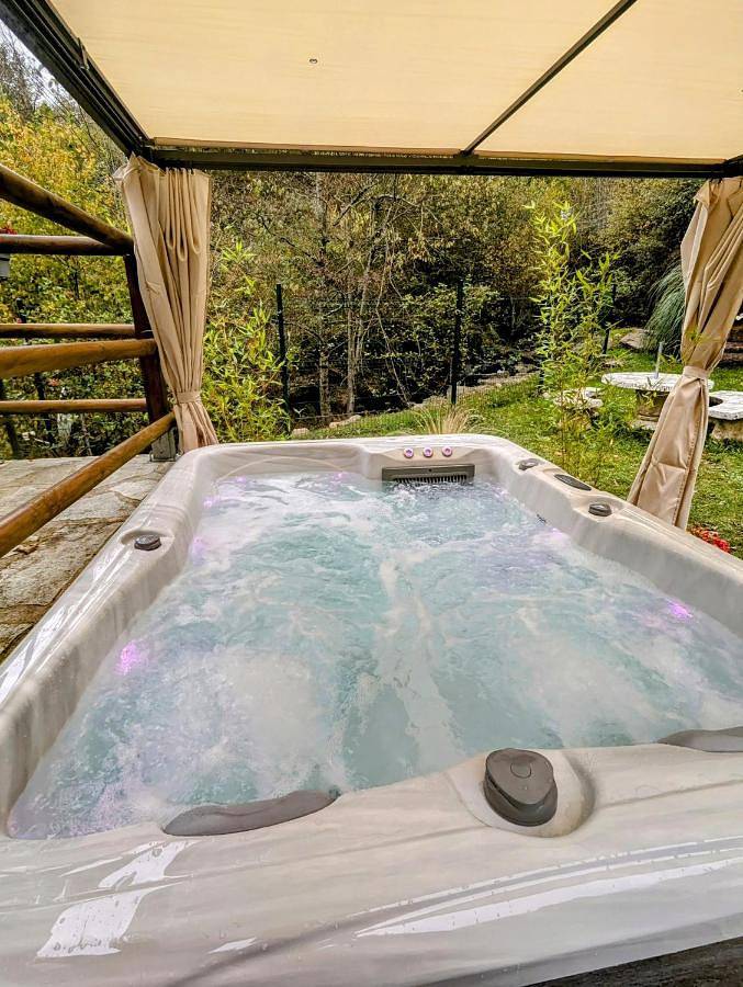 Location de vacances pour 2 personnes, avec jardin et jacuzzi à Saint-Chély-d'Aubrac - 3