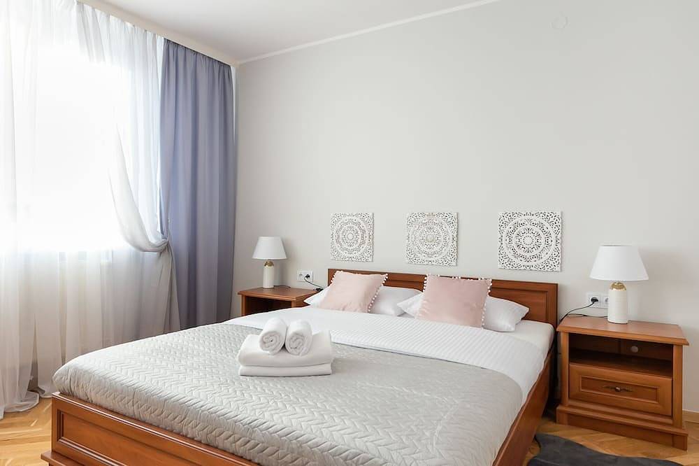 Entire apartment, Metro Zacisze Fausta House with Garden in Targówek, Warsaw