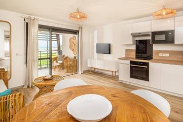 Gîte pour 4 personnes, avec balcon et vue dans Plage de Saint-Félix