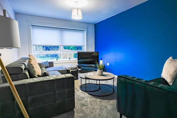 Vacation rental for 9 people, with yard, with pets in Livingston