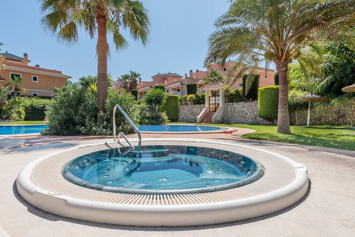 Ferienwohnung für 4 Personen, mit Terrasse und Garten sowie Pool in Calas de Mallorca - 3