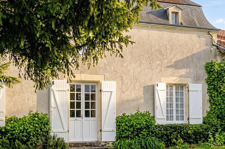 Location de vacances pour 10 personnes, avec Terrasse et Jardin à Braslou