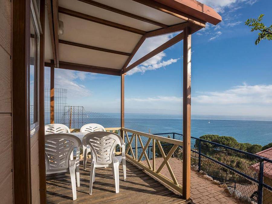 Camping Roca Grossa - Bungalow 4 personnes in Calella, Costa del Maresme