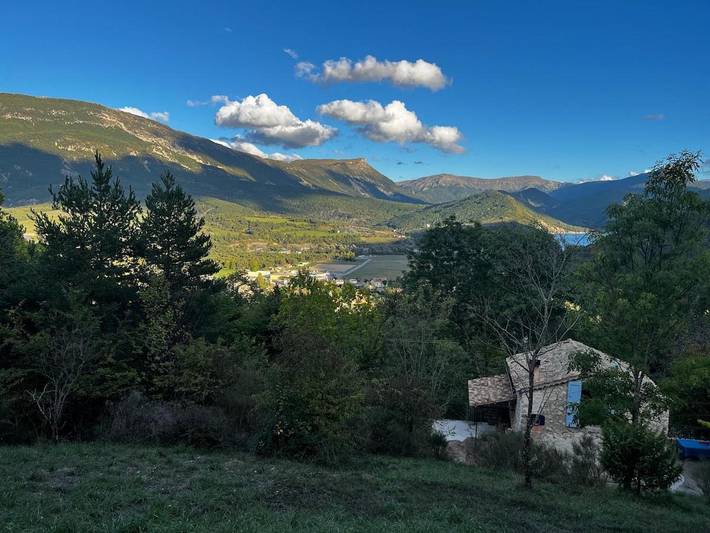 Location de vacances pour 6 personnes, avec terrasse ainsi que vue sur le lac et jardin à Saint-André-les-Alpes - 2