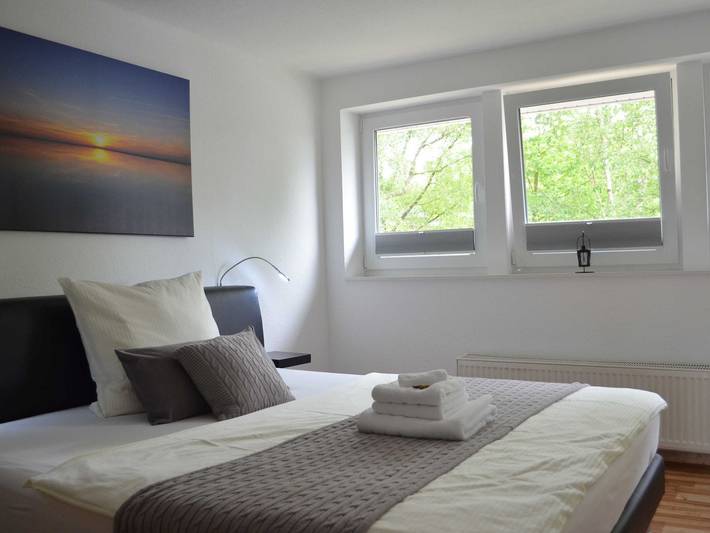 Ferienwohnung für 5 Personen, mit Terrasse und Garten in Leer - 4