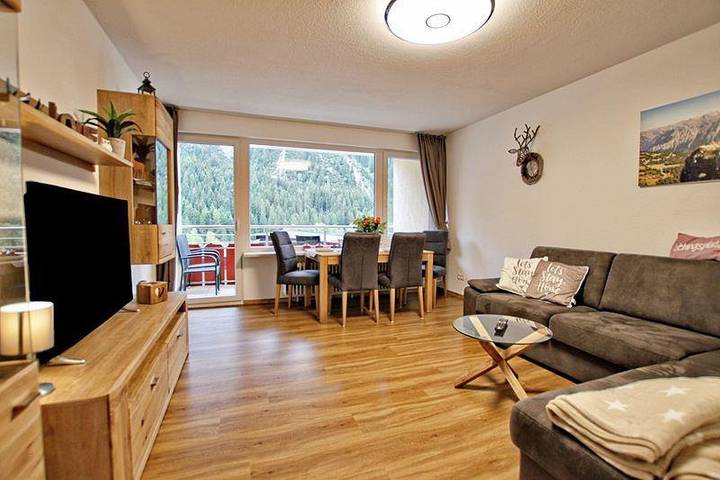 Ferienwohnung für 4 Personen, mit Balkon und Garten sowie Sauna im Kleinwalsertal