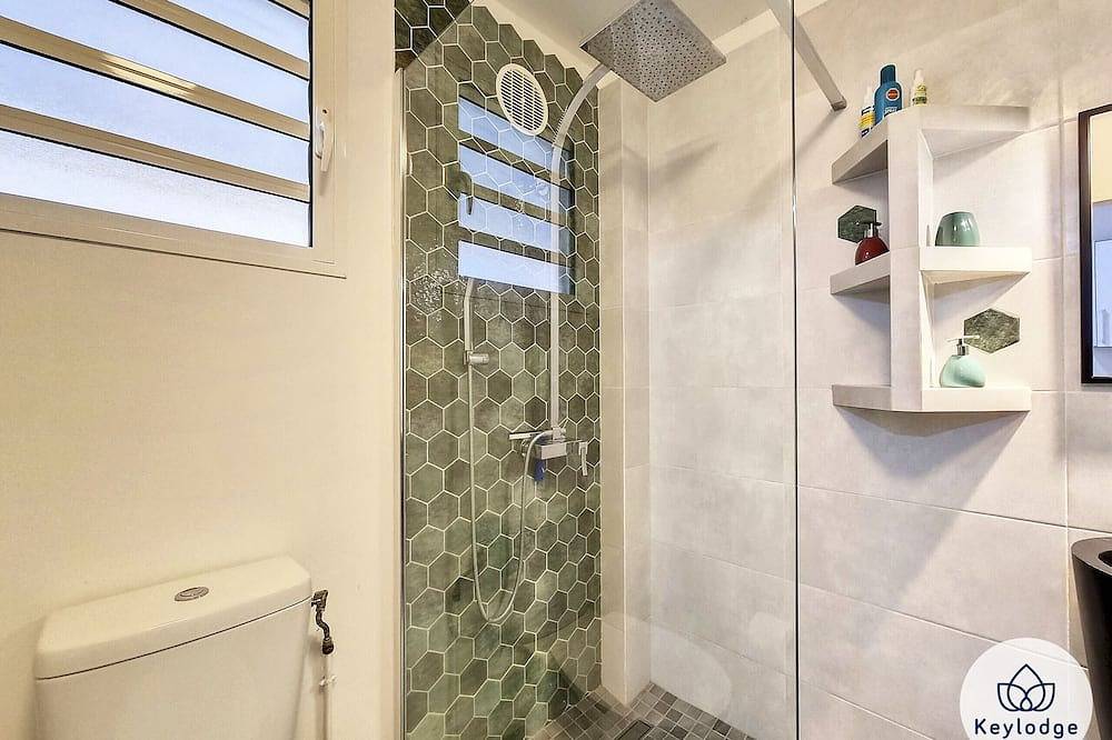 Entire apartment, Beauty, studio with shared swimming pool, in La Saline-les-bains in La Saline les Bains, Saint-Paul