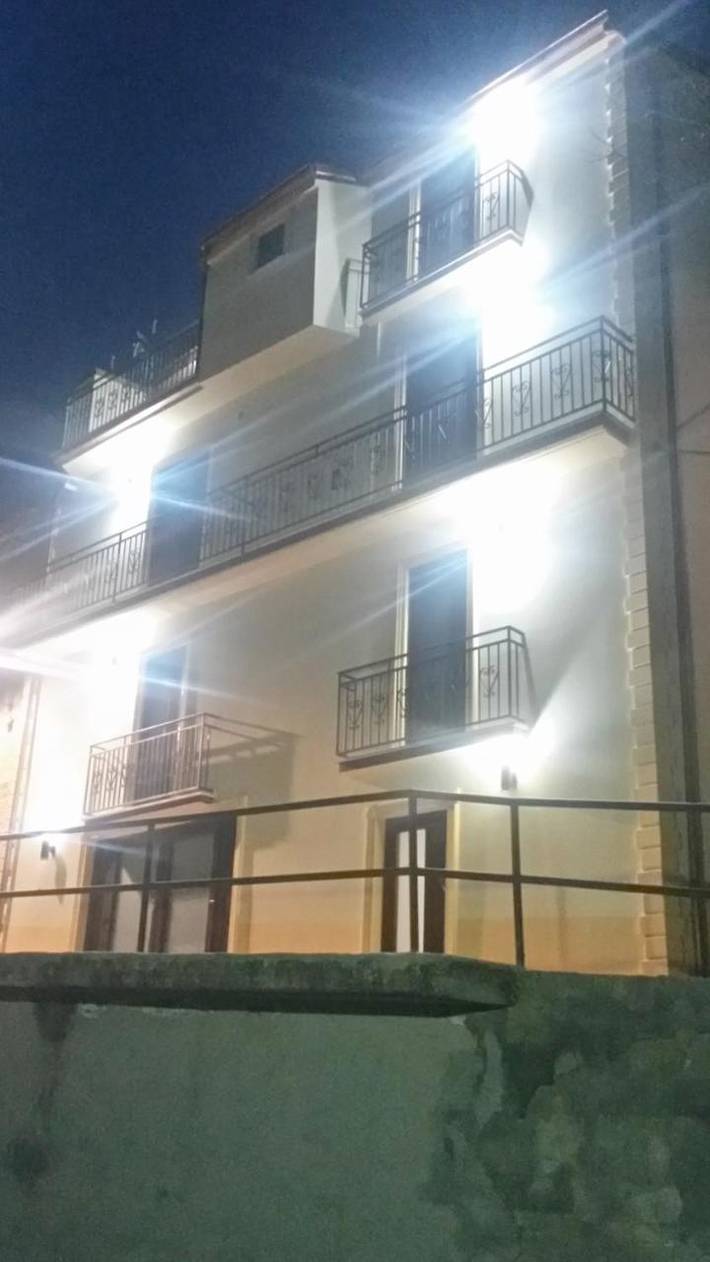 Location de vacances pour 2 personnes, avec balcon à Viggiano (Italie) - 4