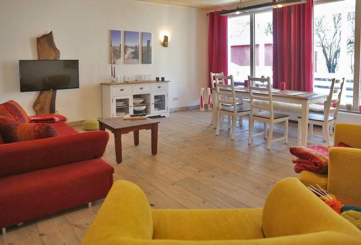Ferienhaus für 6 Personen, mit Terrasse und Garten sowie Sauna in Strukkamp