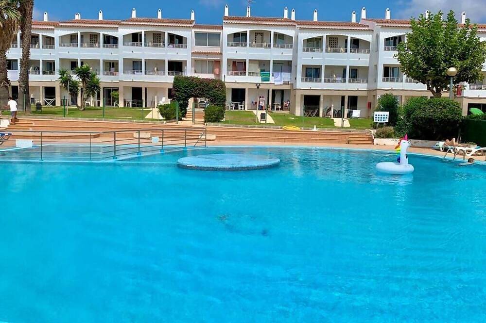Apartamento entero, La Vall - Apartamento en planta baja con piscina in Cala Blanes, Ciudadela