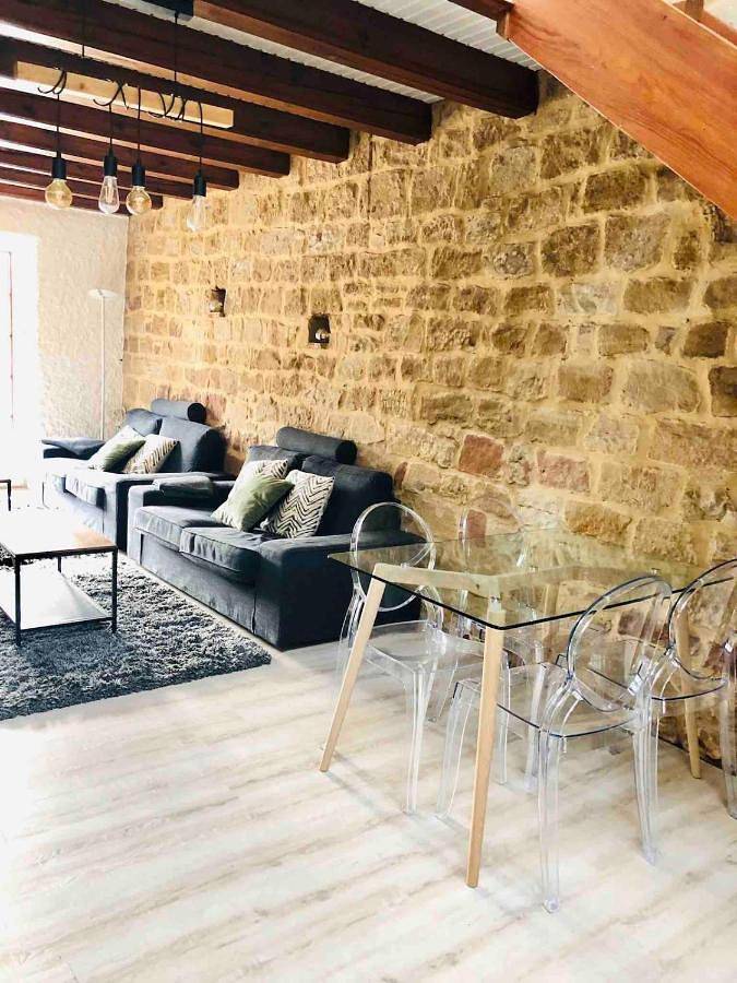 Location de vacances pour 10 personnes, avec Balcon et Jacuzzi ainsi que Terrasse et Jardin à Siersthal