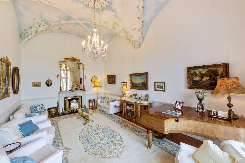 Lisheen Catle, wunderschön restauriert, perfekt für Tagesausflüge! in Thurles, County Tipperary