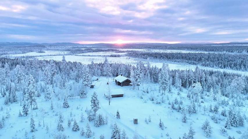 Cottage for 6 people, with Hot tub and Terrace as well as Garden and Sauna in Finland