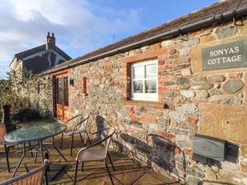 Log Cabin for 4 People in Cumbria, North West England, Photo 3