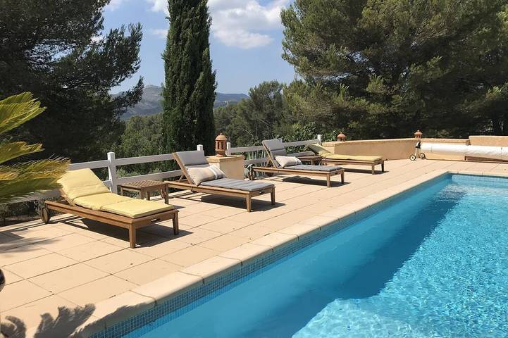 Villa für 4 Personen, mit Terrasse und Garten - 1
