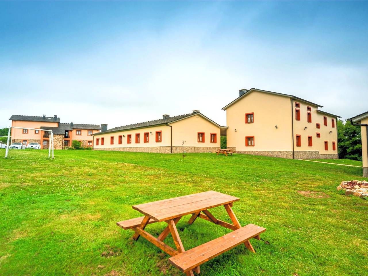 Appartement entier, Ländlicher Bauernhof "Apartamentos Navalin" in Tapia de Casariego, Côte Cantabrique