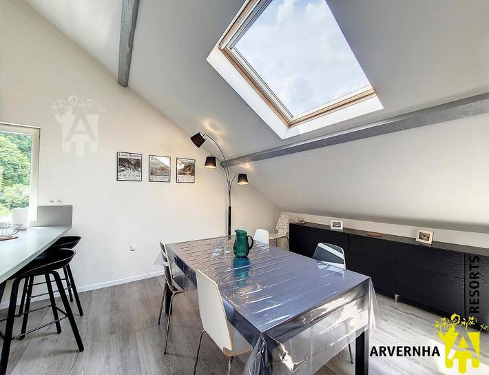 Gîte pour 6 personnes, avec vue et terrasse dans Office De Tourisme De Murolo - 4