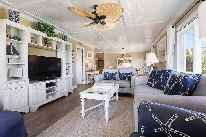 Villa for 7 people, with balcony and hot tub as well as pool in South Carolina