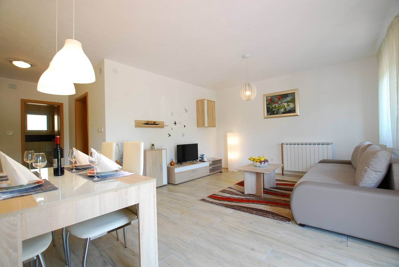 Ganze Wohnung, 1-Zimmer-Ferienwohnung mit Terrasse Rijeka A-18146-a in Rijeka, Primorje-Gorski Kotar