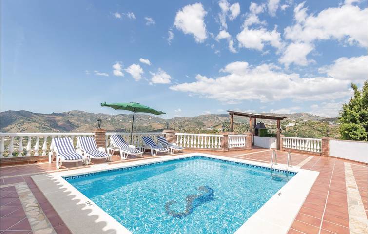 Appartement avec vue sur la mer, piscine et parking in Frigiliana, Cordillera Penibética